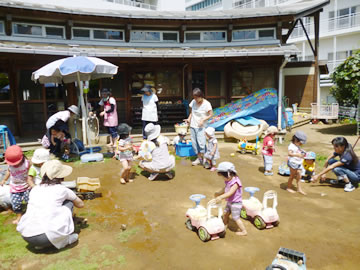 お庭の園庭開放